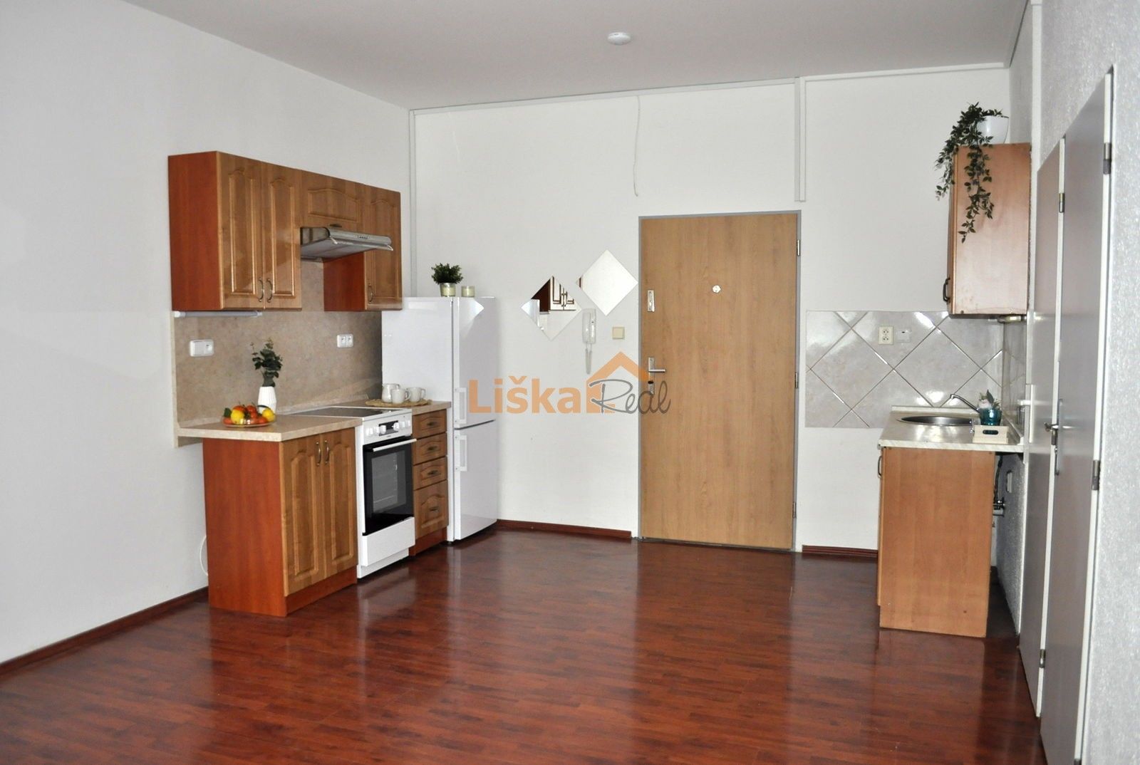 2+kk, Komárovská, Brno, 44 m²