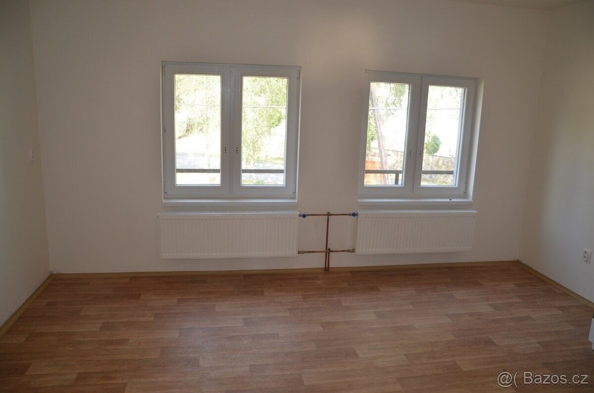 Pronájem byt 1+kk - Krnov, 794 01, 30 m²