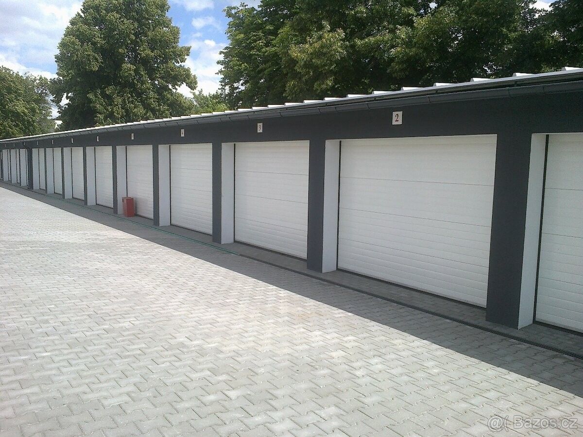 Garáže, Milovice nad Labem, 289 24
