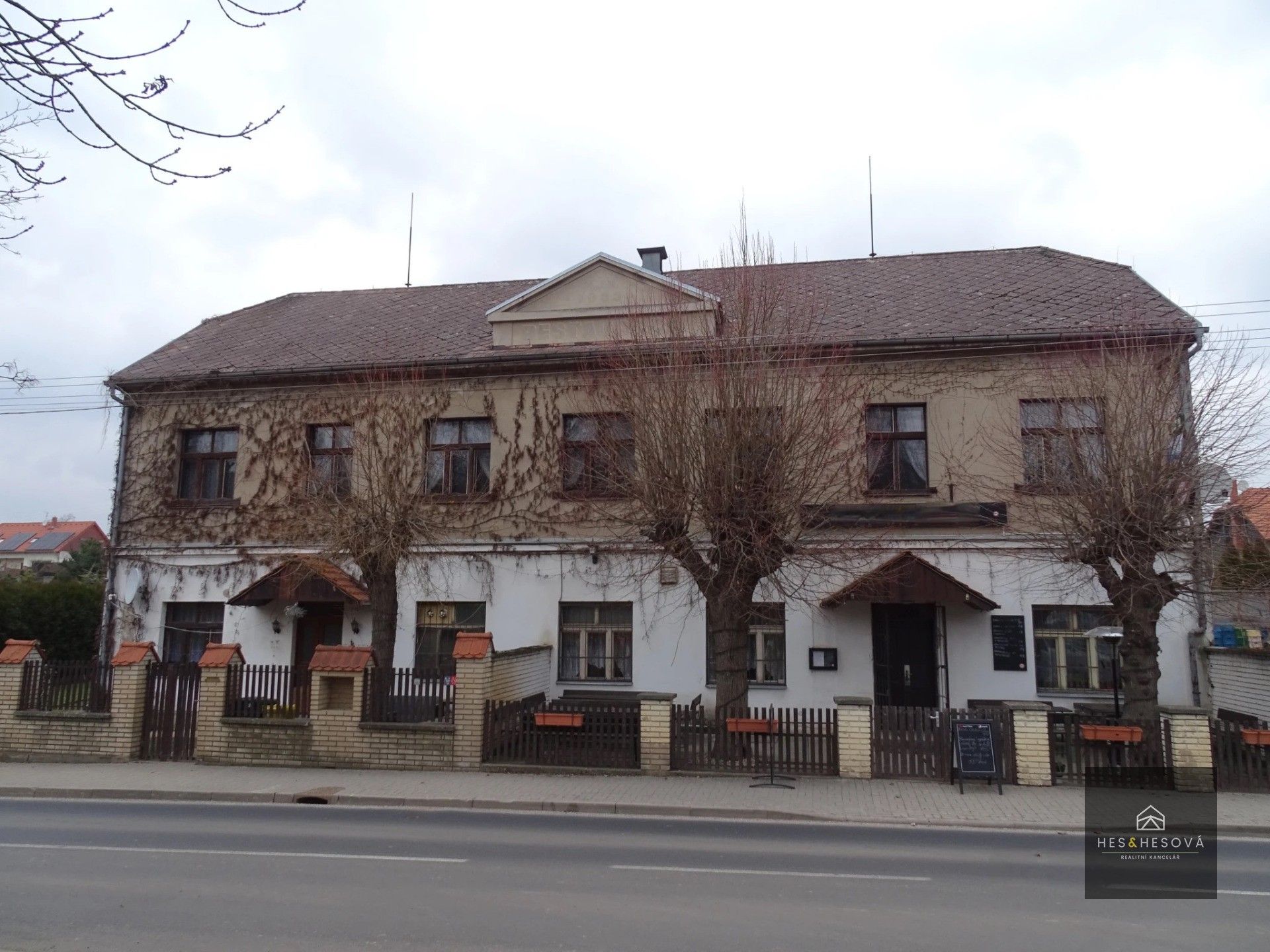 Prodej rodinný dům - Hlavní, Třebotov, 500 m²