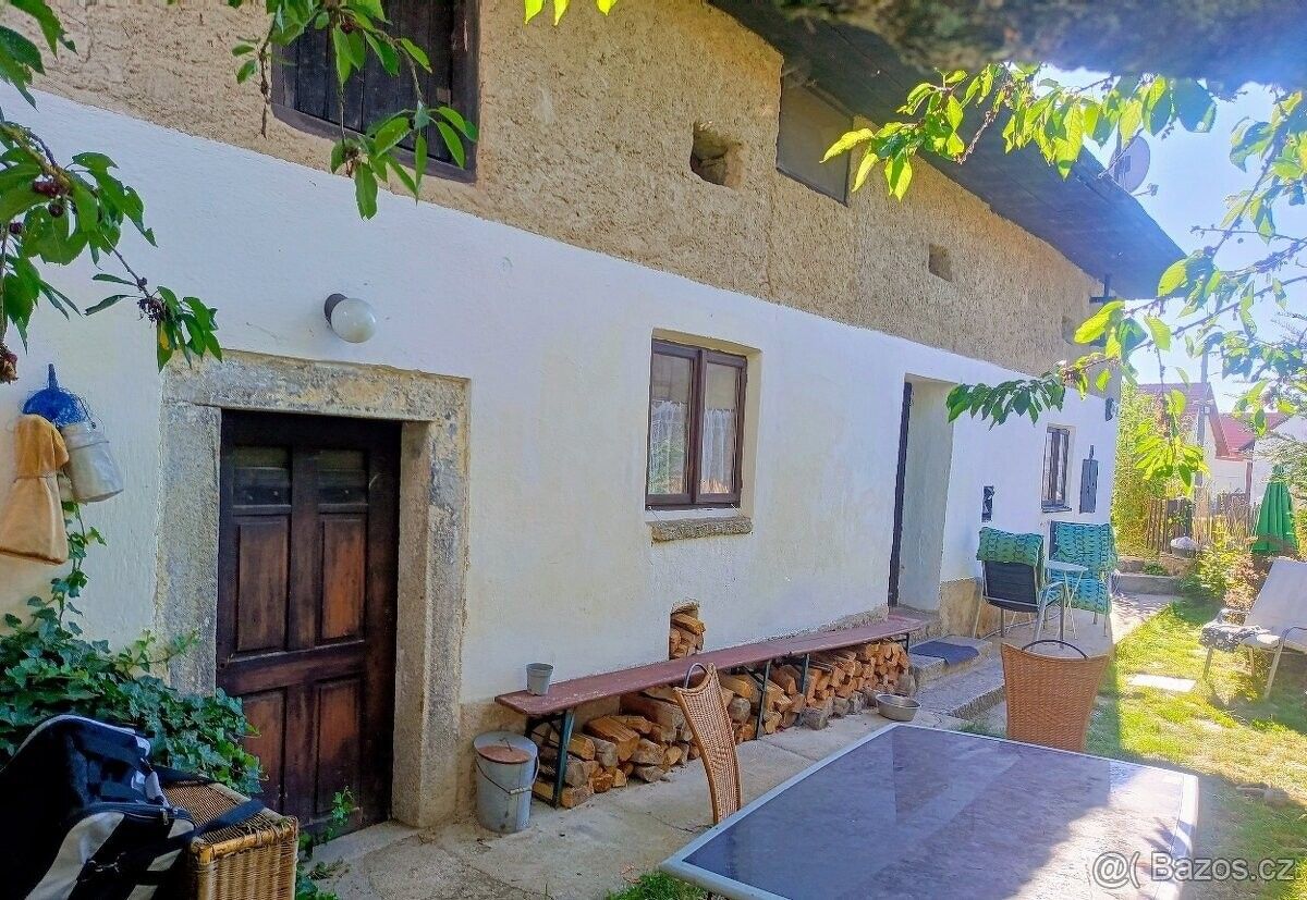 Rodinné domy, Kadov, 387 33