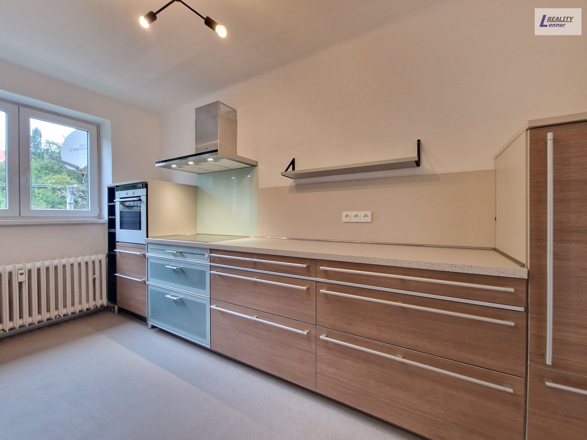 2+1, Solenice, 51 m²