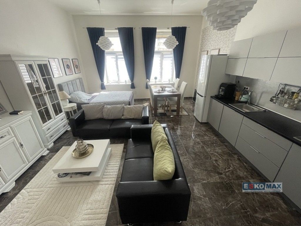 1+kk, Sady 28. října, Břeclav, 57 m²