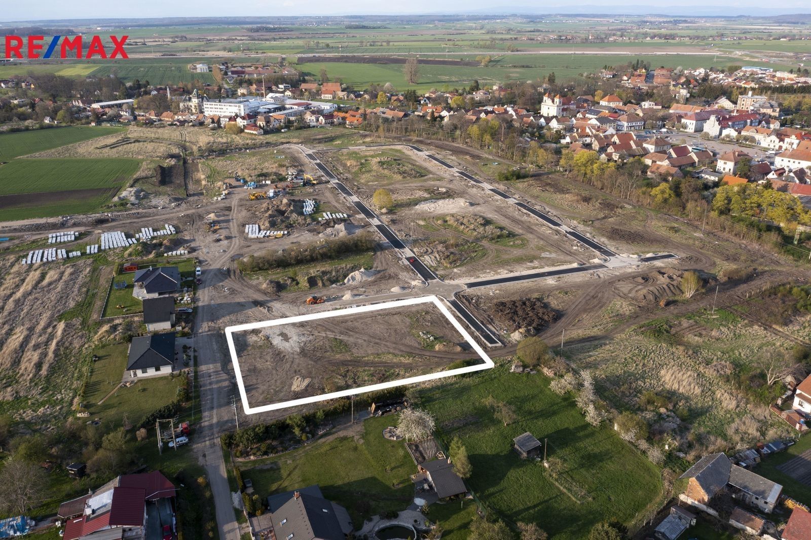 Prodej pozemek pro bydlení - Dašice, 2 743 m²