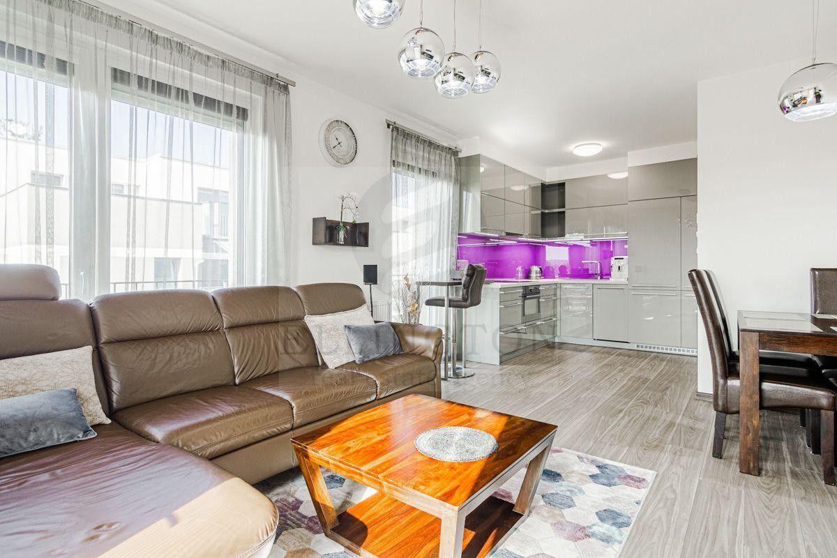 Prodej byt 3+kk - Vrátenská, Praha, 69 m²