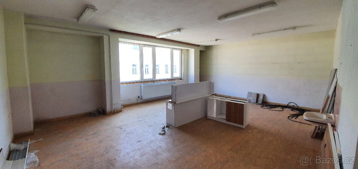 Sklady, Úsobí, 582 54