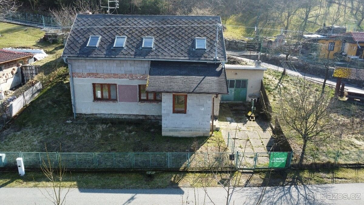 Prodej rodinný dům - Střílky, 768 04