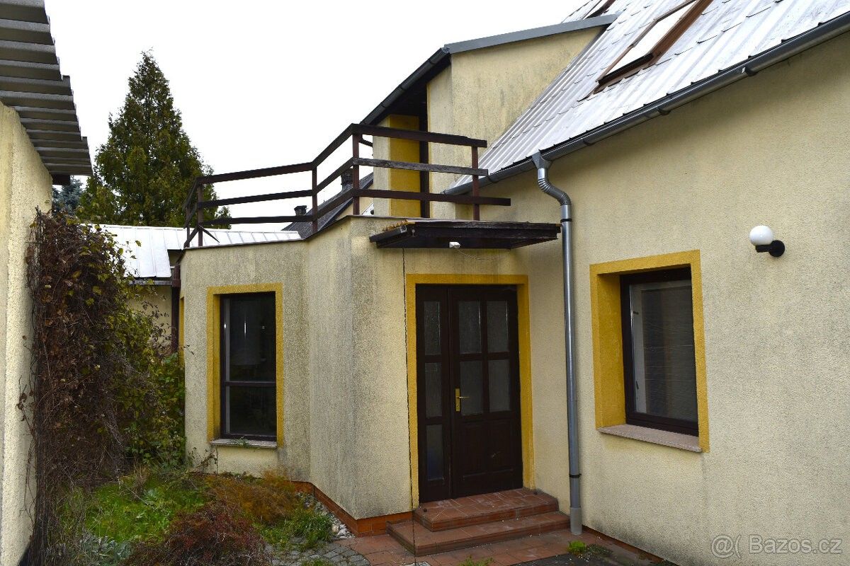 Prodej dům - Jaroměř, 551 01, 784 m²