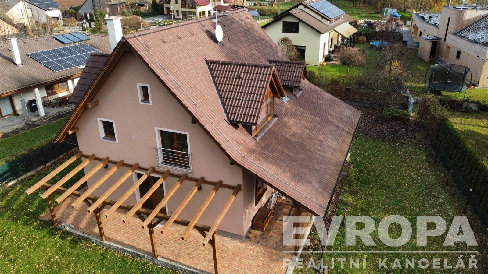 Prodej rodinný dům - Kunětice, 152 m²