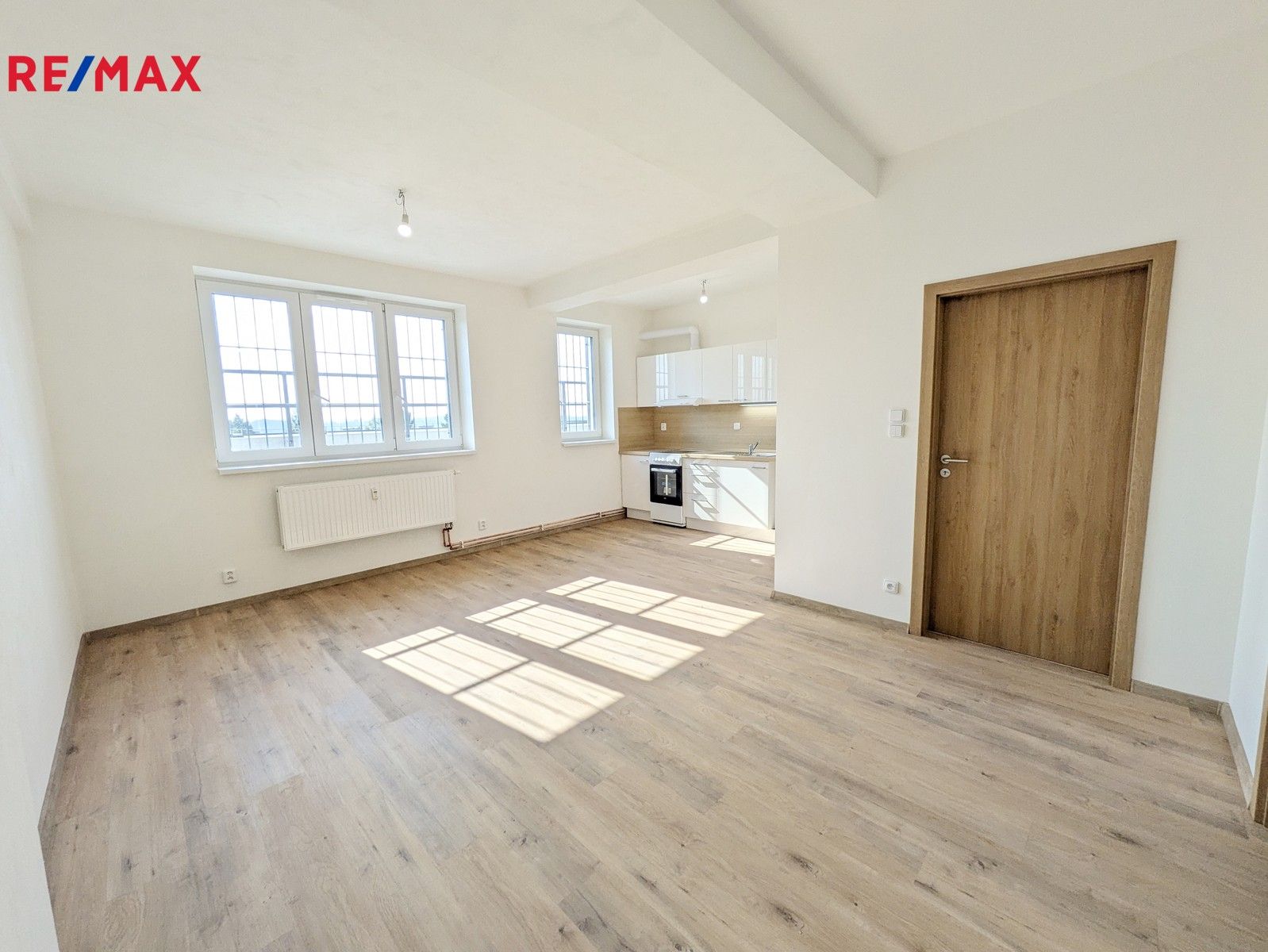 3+kk, Dlouhá třída, Havířov, 82 m²