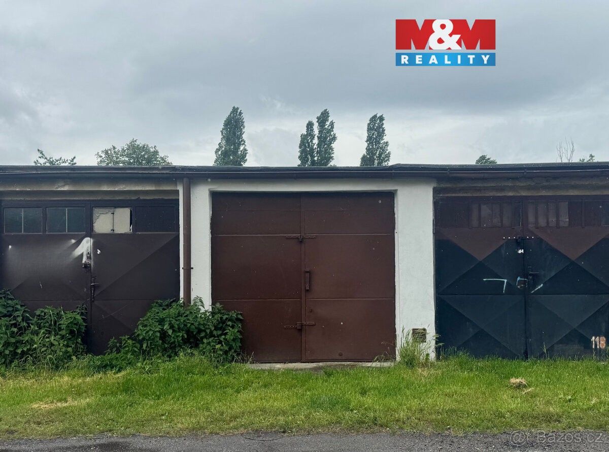 Garáže, Praha, 196 00