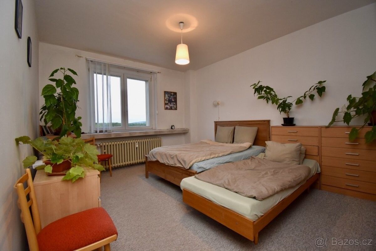 Byty, Kolín, 280 02