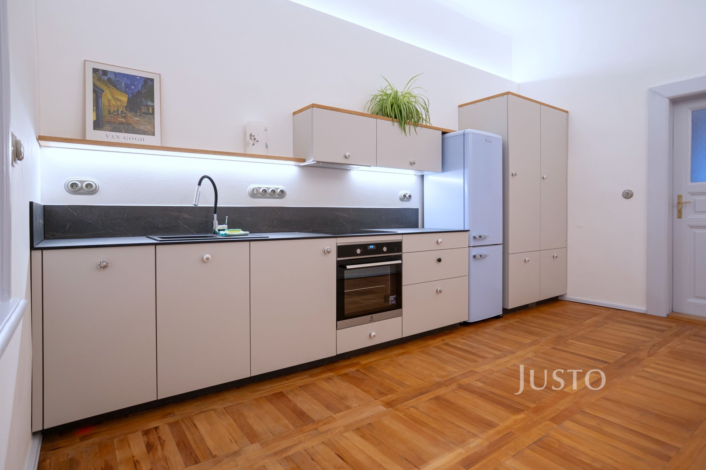 2+kk, Veletržní, Praha, 66 m²