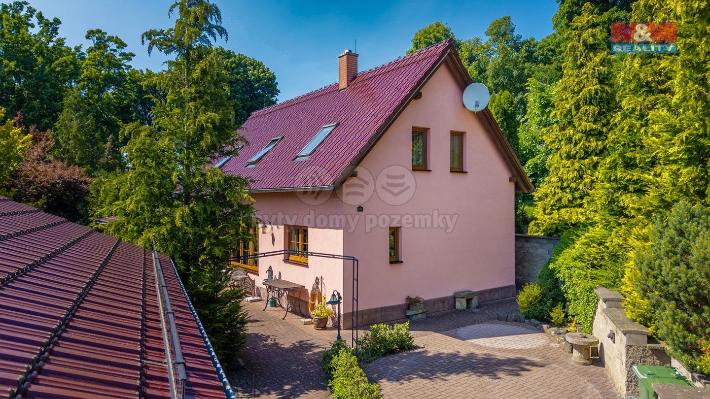 Rodinné domy, Máchova, Česká Kamenice, 138 m²