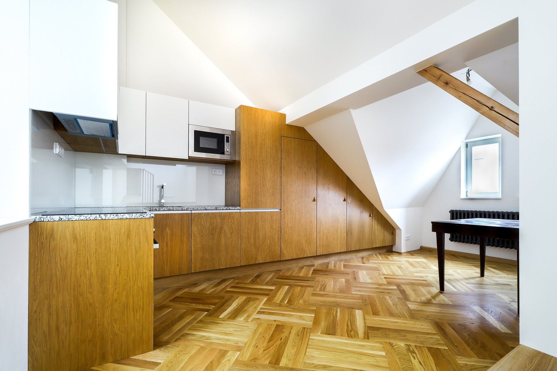 2+kk, Maiselova, Praha, 86 m²