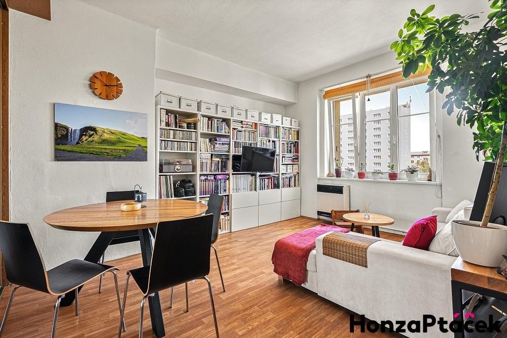 2+1, Kralická, Praha, 52 m²