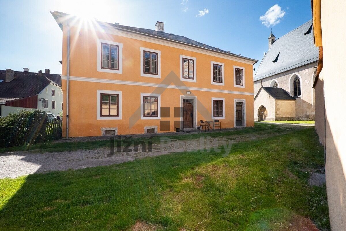 Rodinné domy, Rožmberk nad Vltavou, 198 m²