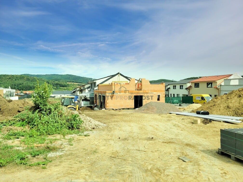 Prodej pozemek pro bydlení - Červenáčkova, Kuřim, 8 245 m²