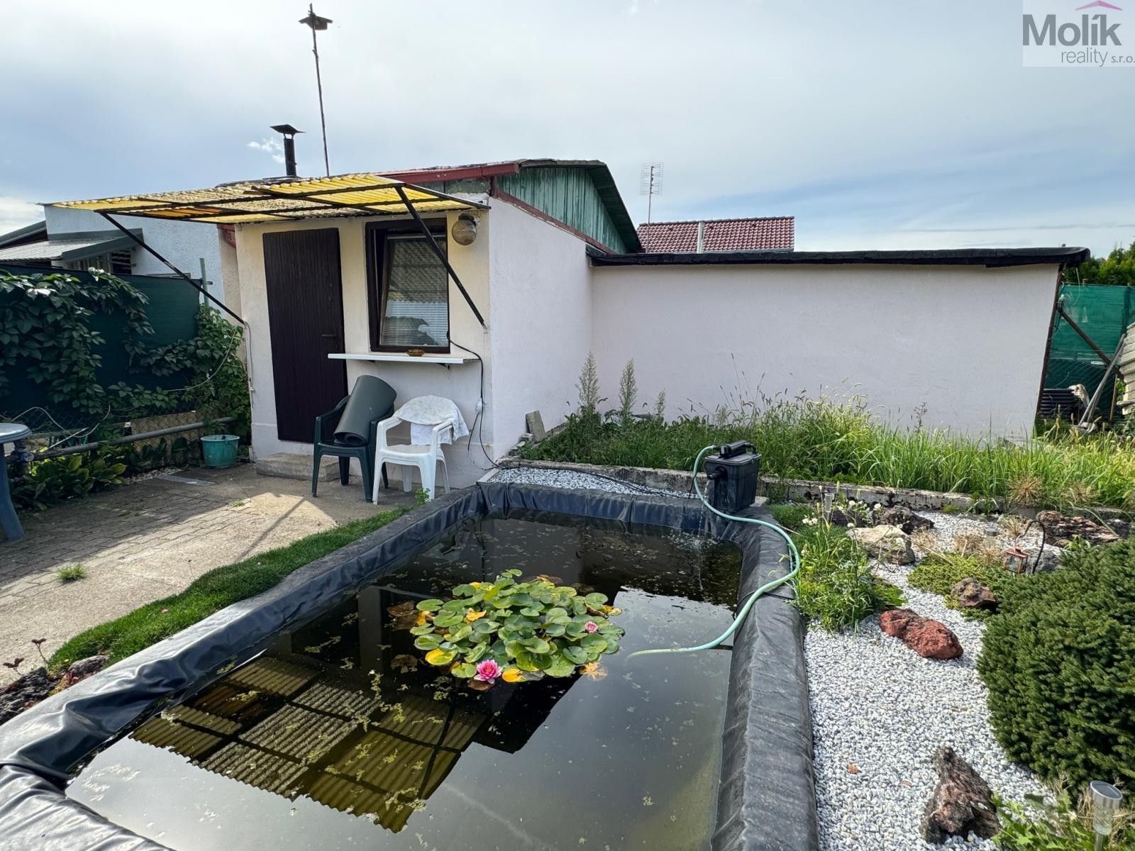 Zahrady, Most, 400 m²