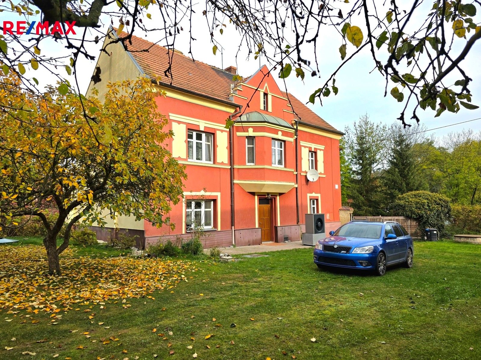 Rodinné domy, Mukoděly, Vroutek, 191 m²