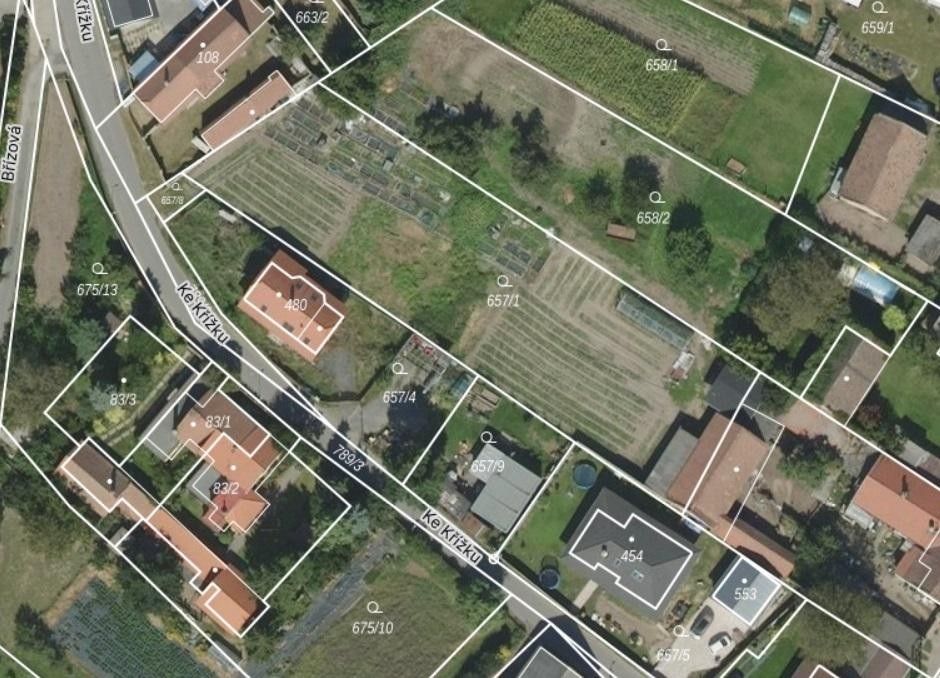 Prodej pozemek pro bydlení - Labská, Tišice, 1 300 m²