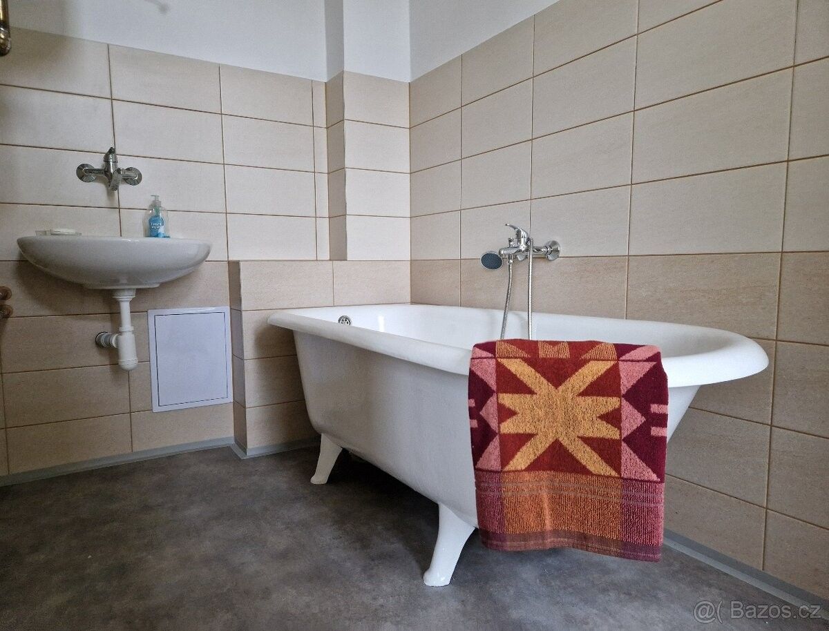 Byty, Benešov u Prahy, 256 01