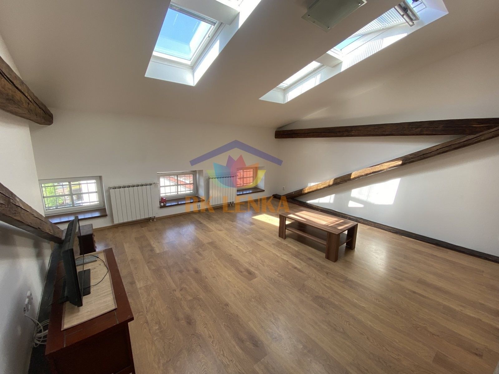 Byty, náměstí Svobody, Frýdek-Místek, 130 m²