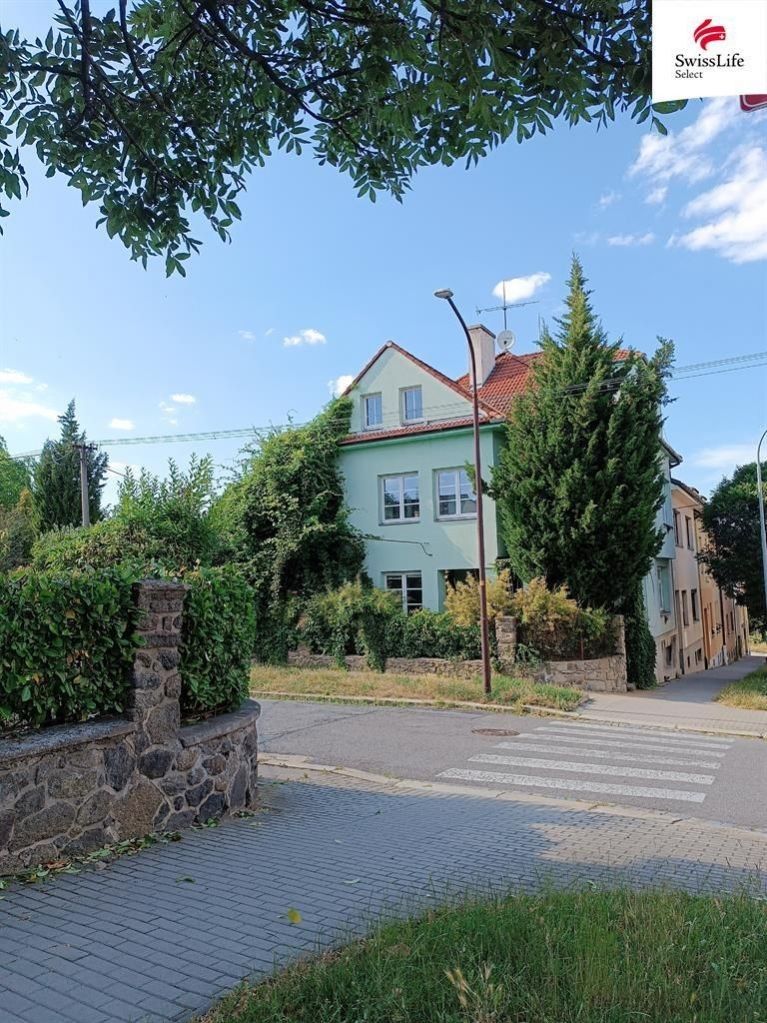 Vily, Sv. Čecha, Třebíč, 777 m²