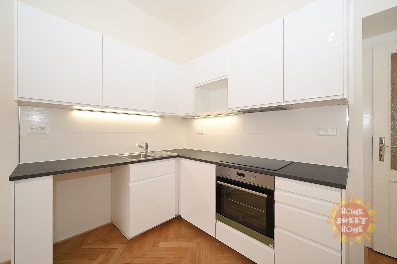 Pronájem byt 2+kk - Zelená, Praha, 51 m²