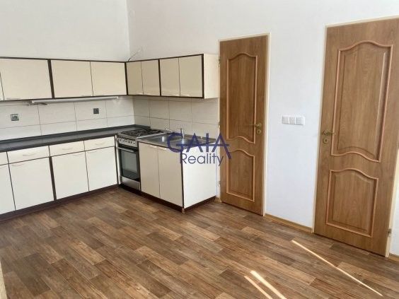 Ostatní, Bzenec, 696 81, 96 m²