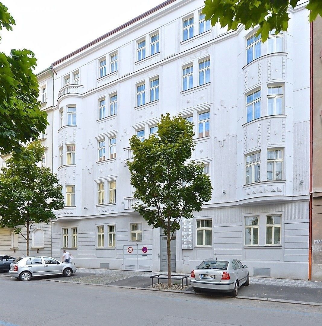 Pronájem byt 3+kk - Laubova, Praha, 109 m²