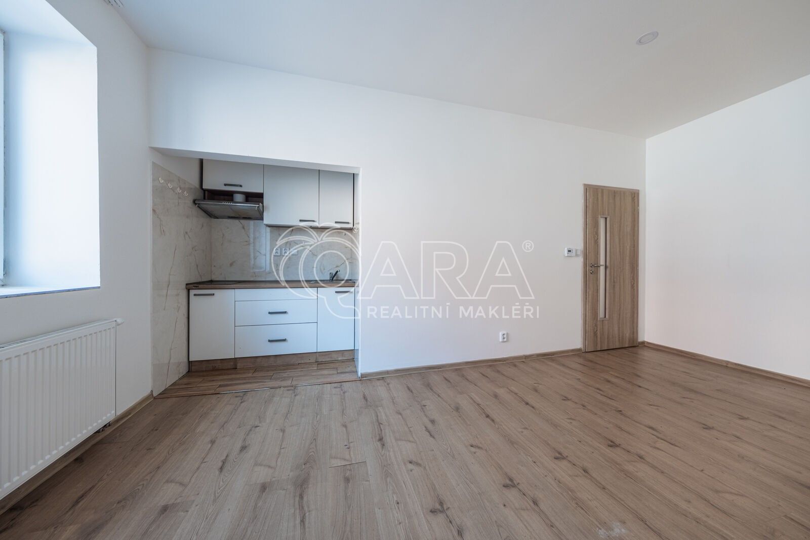 Pronájem byt 2+kk - U tvrze, Praha, 58 m²