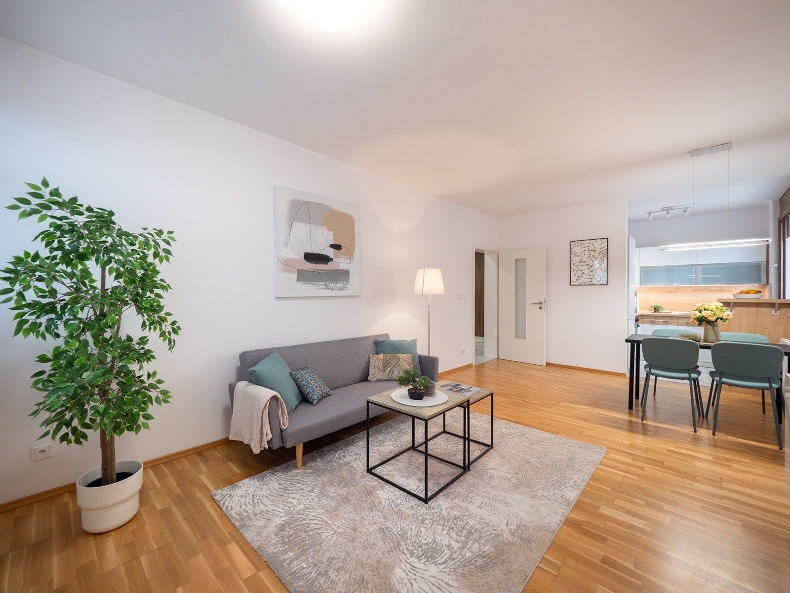 3+kk, Pod lysinami, Praha, 74 m²