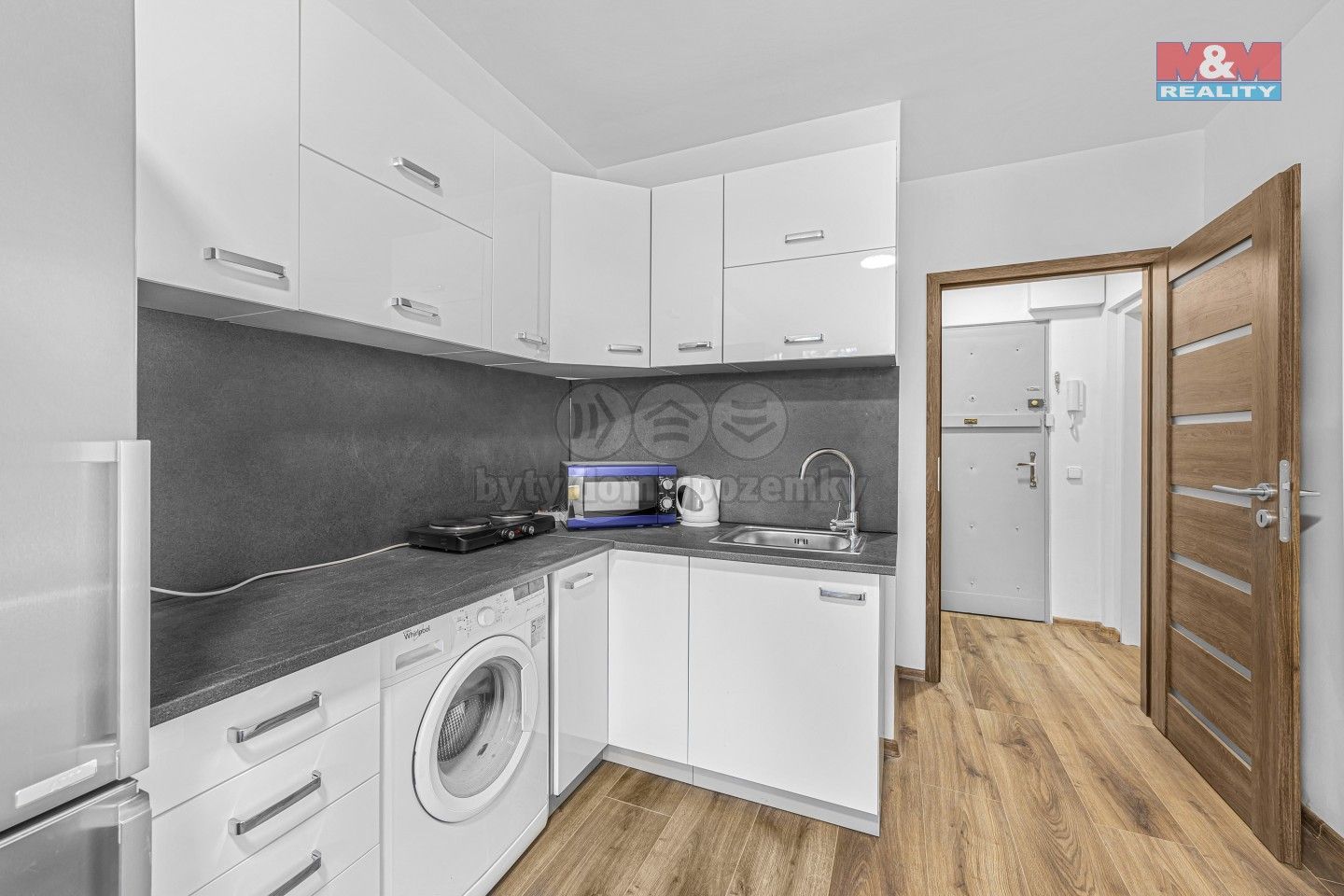 4+kk, Niederleho, Praha, 92 m²