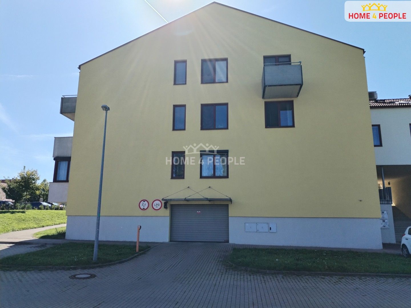 Garáže, Mladých Běchovic, Praha, 14 m²