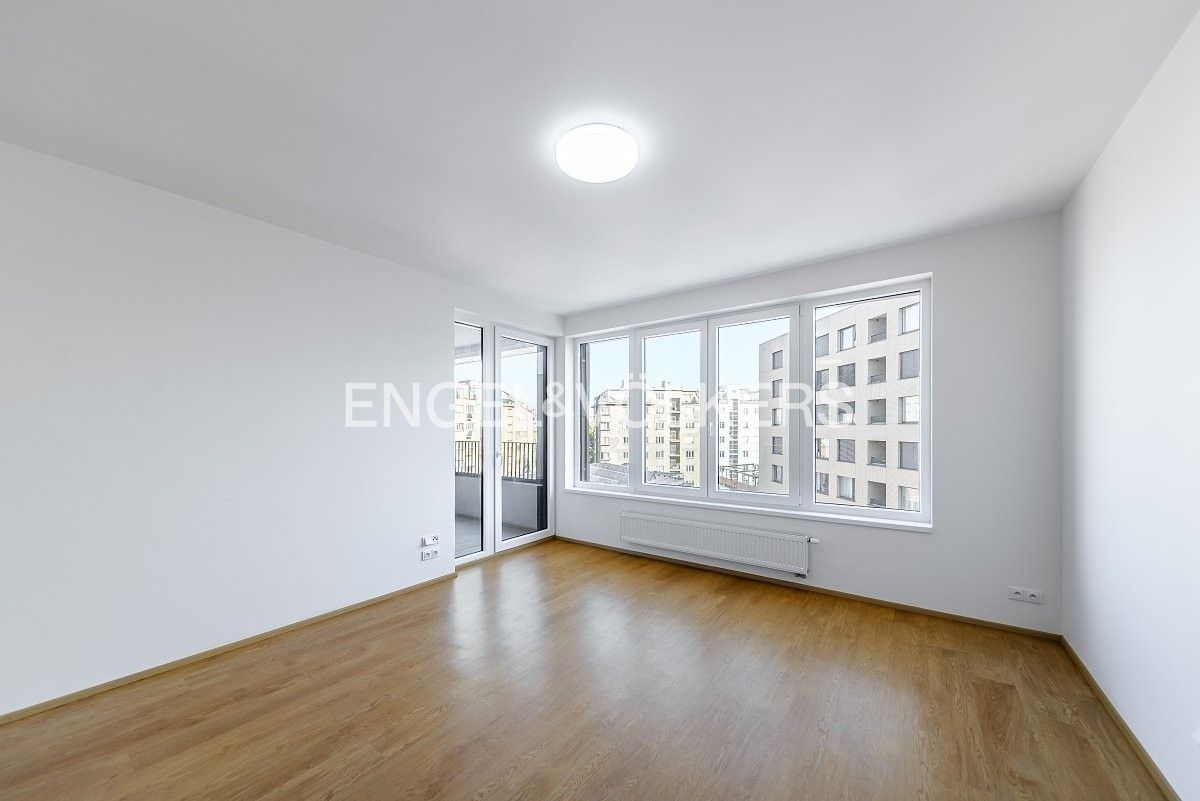 2+kk, U Pergamenky, Praha, 55 m²