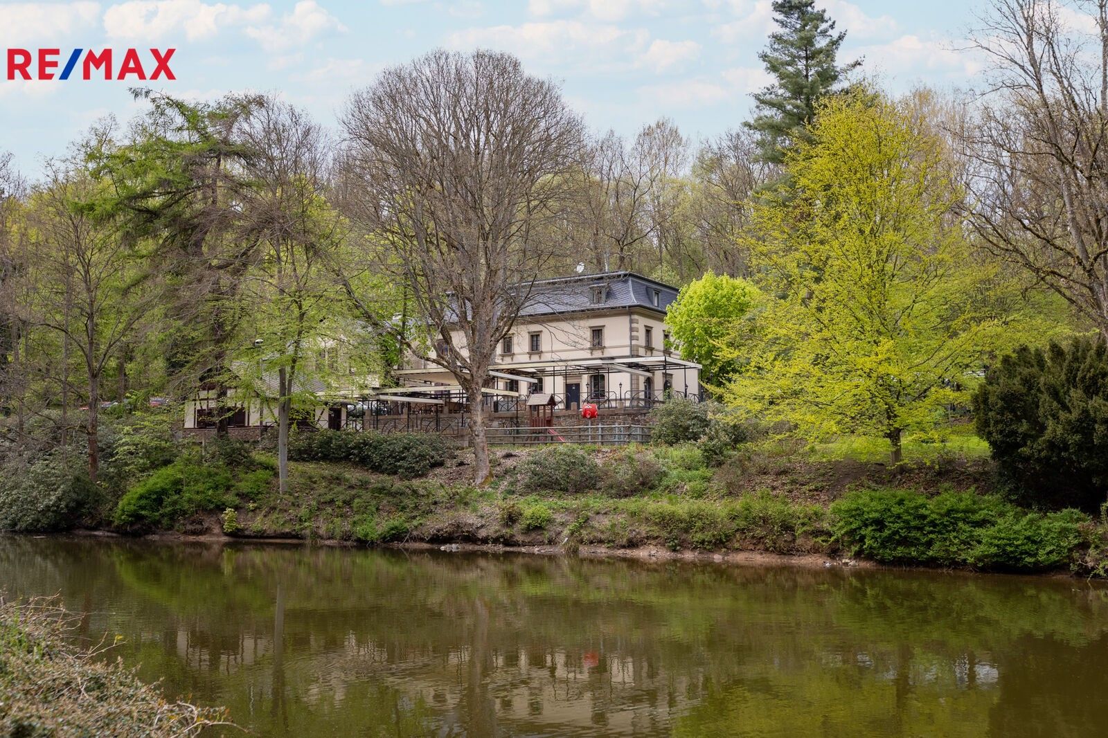 Ubytovací zařízení, Křižíkova, Karlovy Vary, 1 021 m²