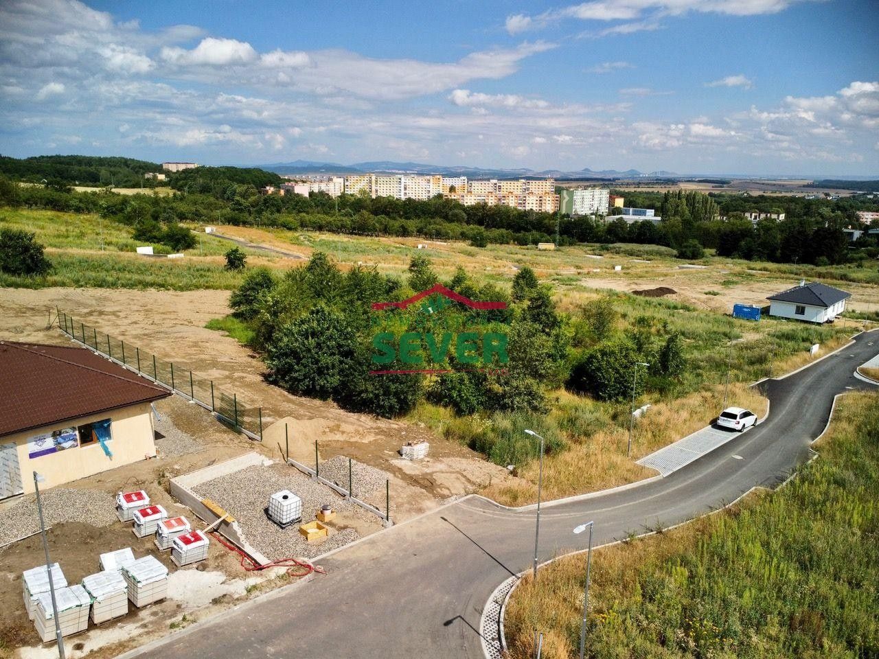 Prodej pozemek pro bydlení - náměstí 1. Máje, Chomutov, 992 m²