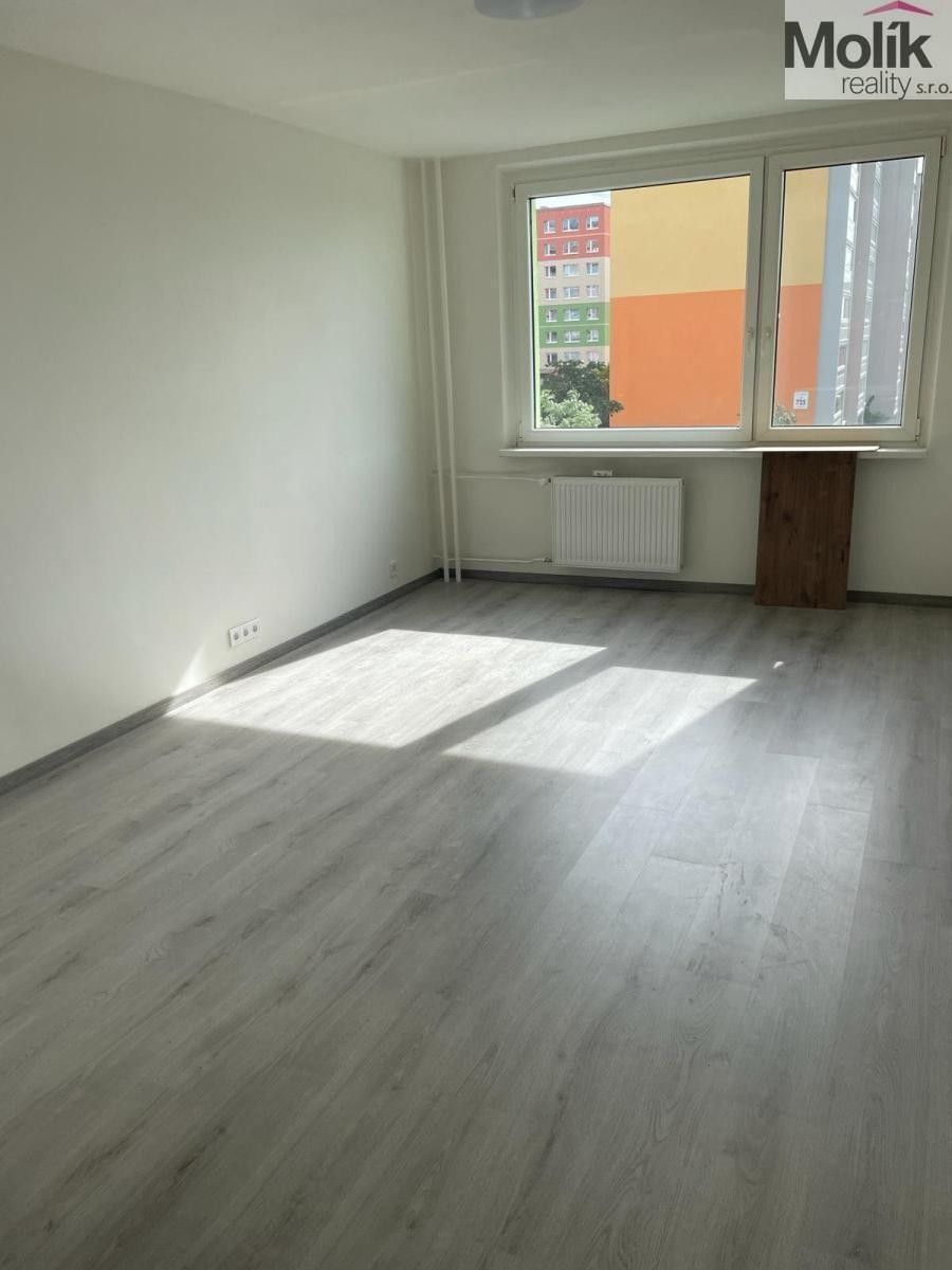 Pronájem byt 2+kk - Josefa Ševčíka, Most, 40 m²