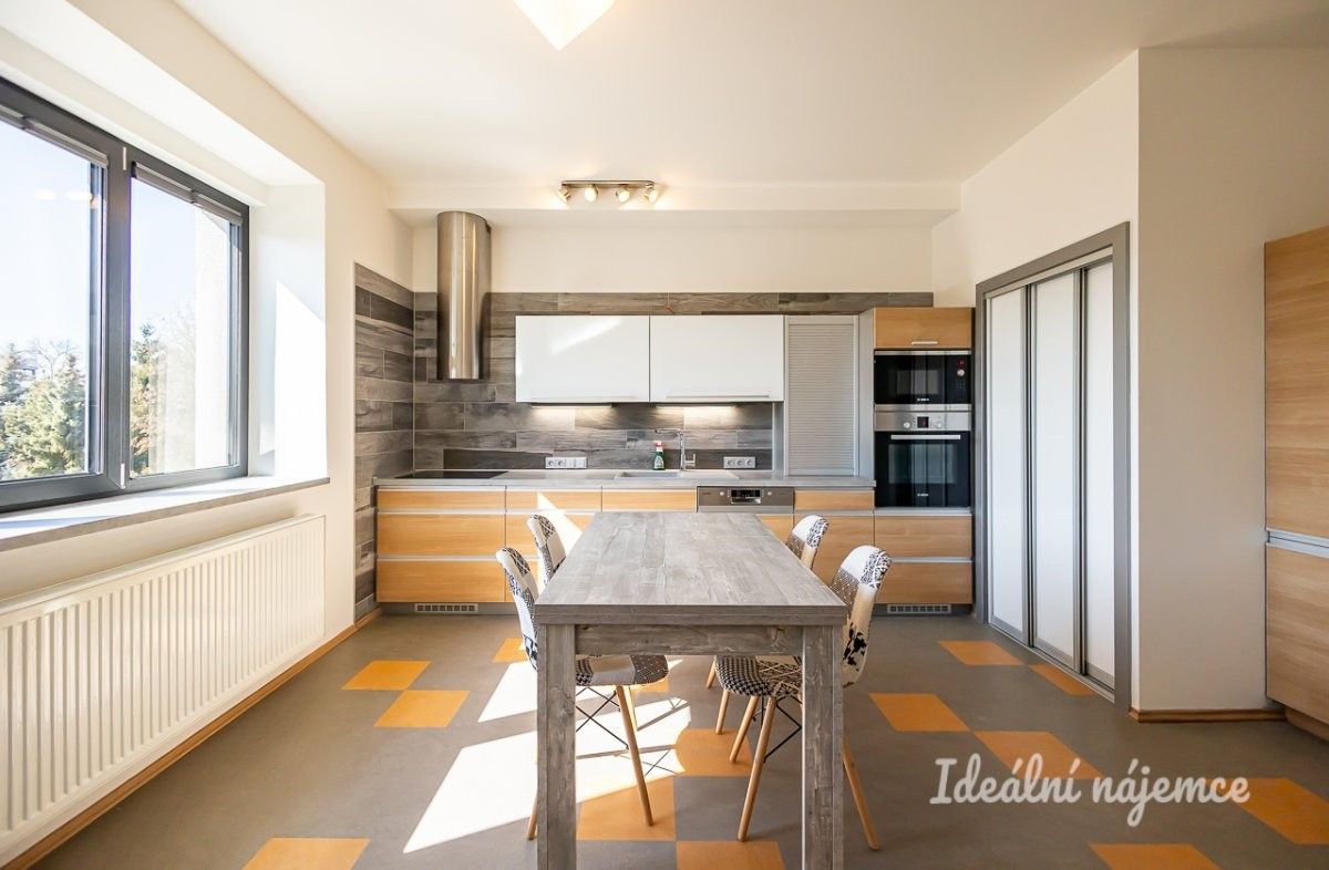 3+kk, Albertova, Hradec Králové, 55 m²