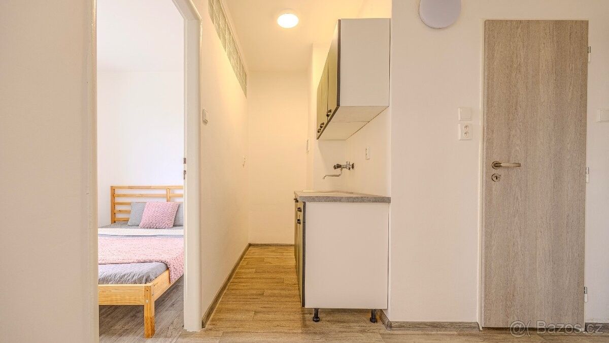 Byty, Hodonín, 695 01