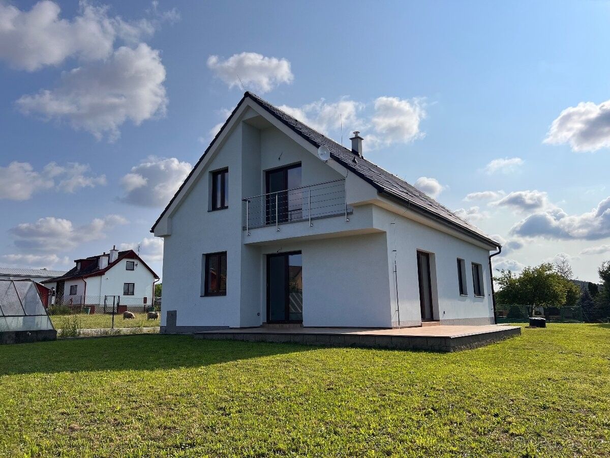 Prodej dům - Strakonice, 386 01, 921 m²