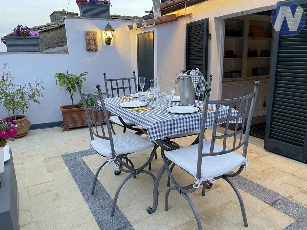 Byty, 987 66, Zahraničí