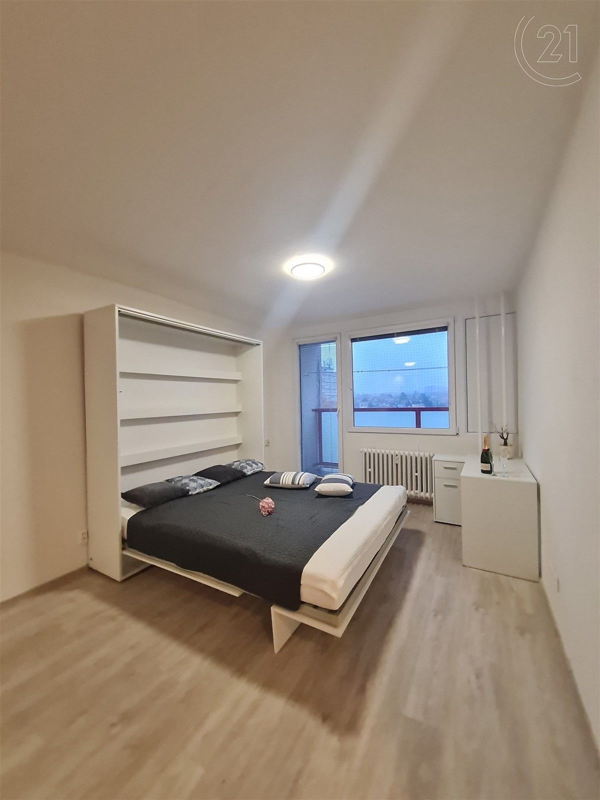 2+kk, Bernolákova, Praha, 55 m²