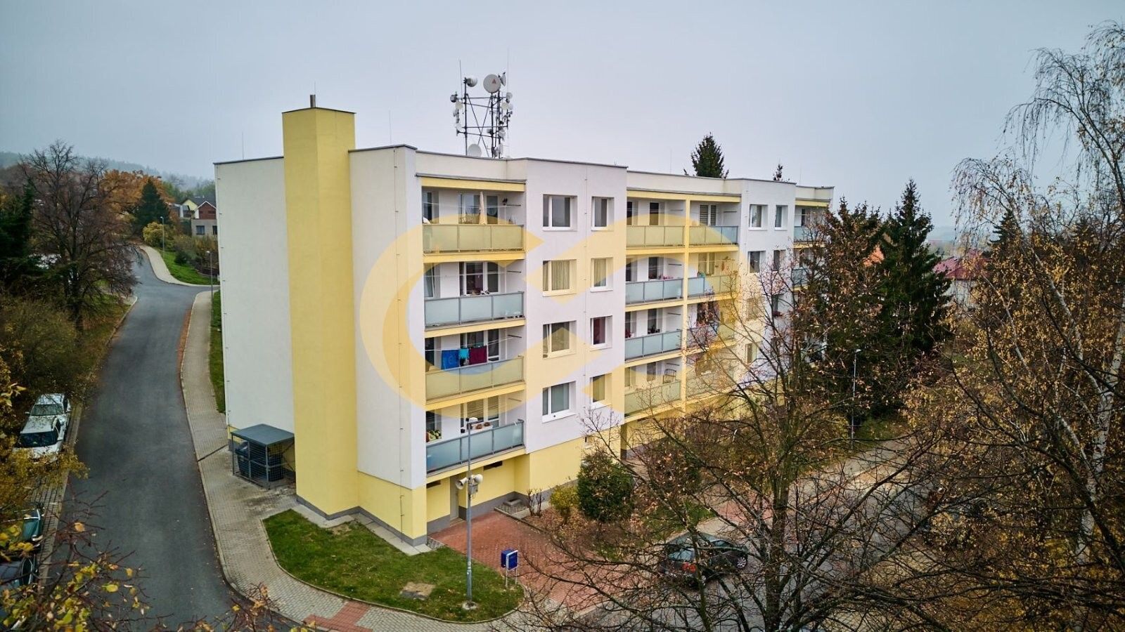 2+kk, 9. května, Mníšek pod Brdy, 46 m²