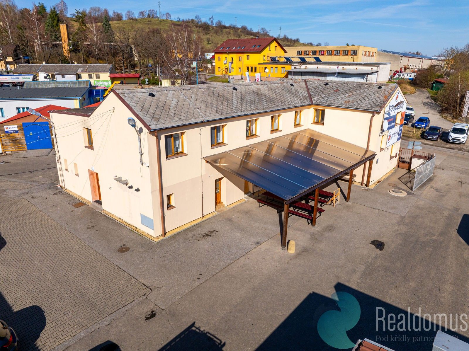 Obchodní prostory, Nádražní, Český Krumlov, 2 m²