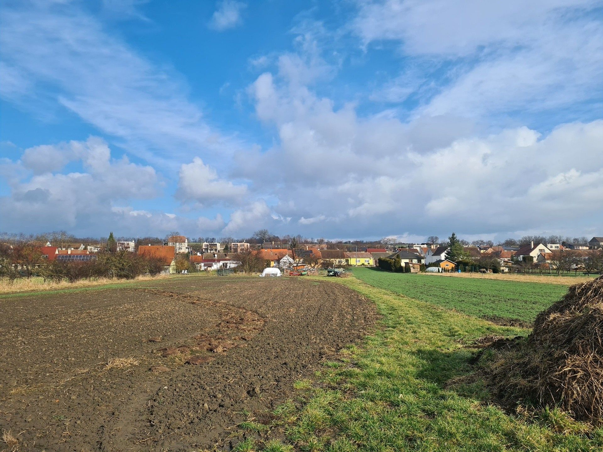 Pozemky pro bydlení, Břežany, 1 461 m²