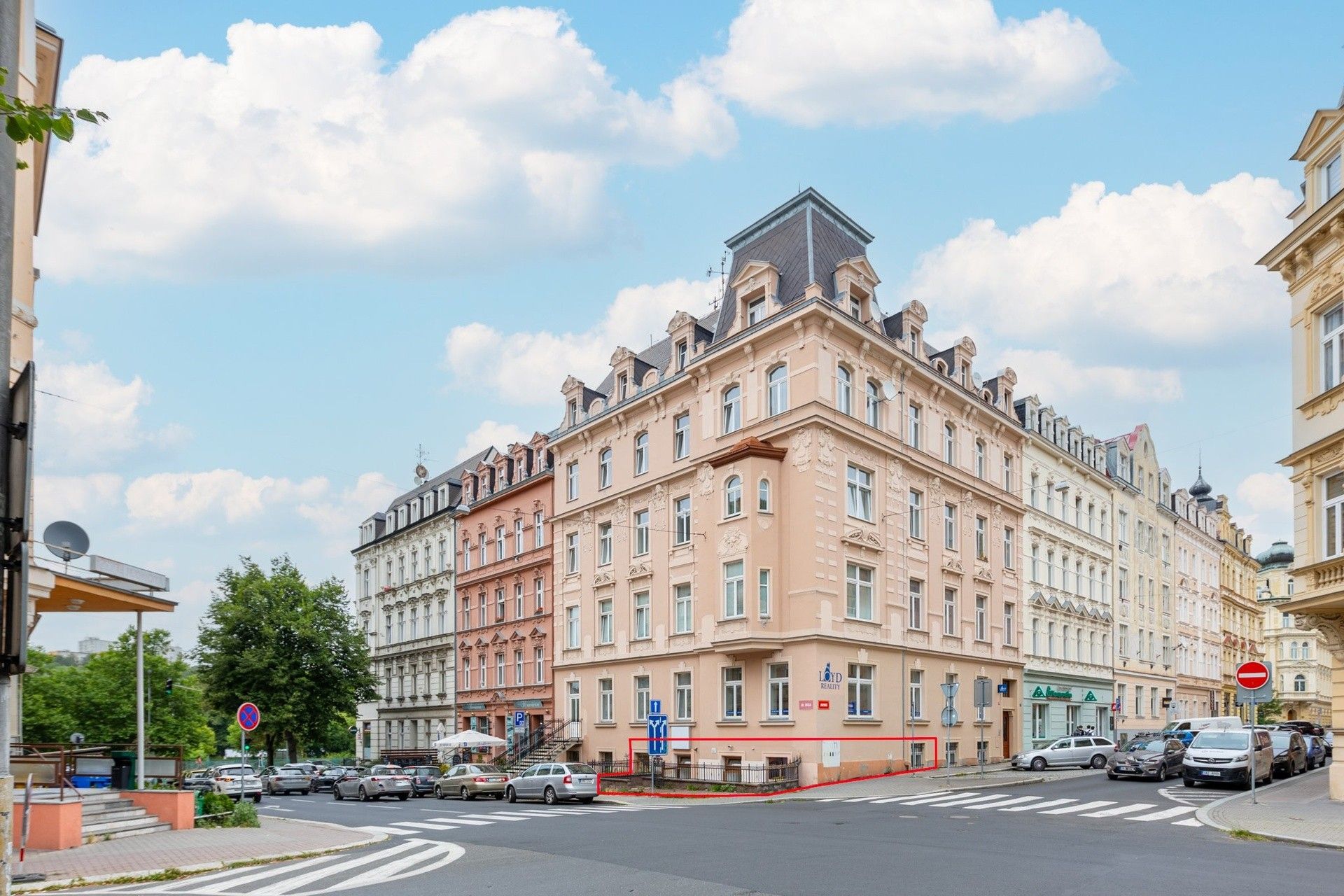 Obchodní prostory, Jaltská, Karlovy Vary, 100 m²