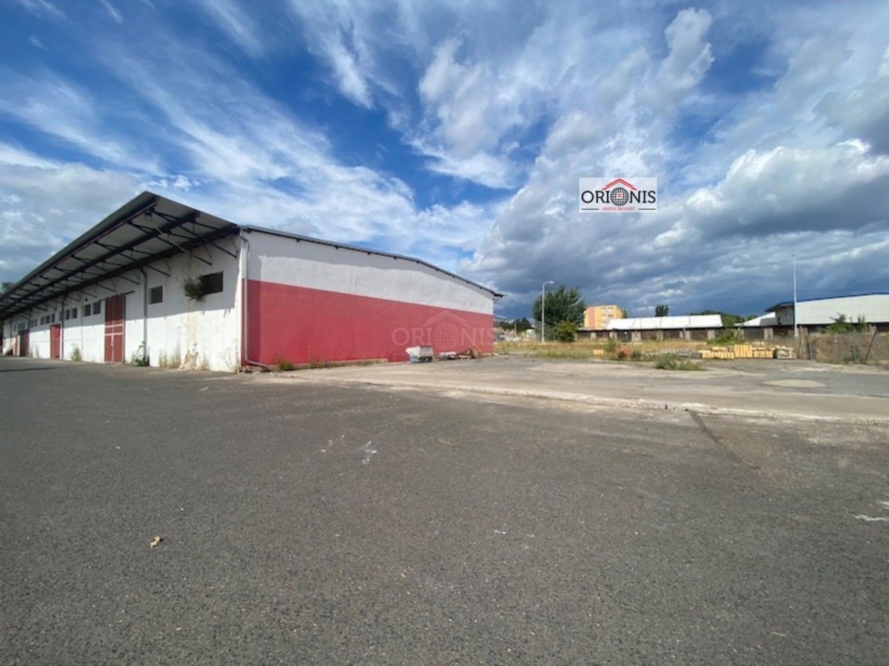 Sklady, Dolní, Chomutov, 672 m²