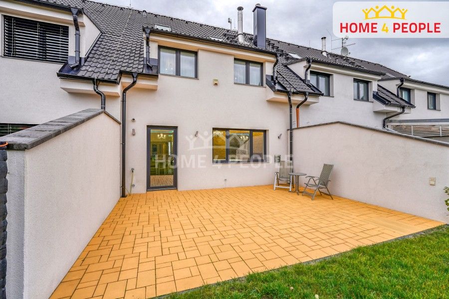 Prodej rodinný dům - Sukova, Velké Přílepy, 208 m²